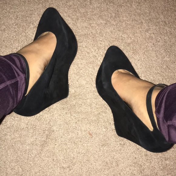 Sam Edelman Suede Black Wedges - Picture 4 of 6
